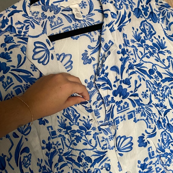 H&M button up - Picture 4 of 4
